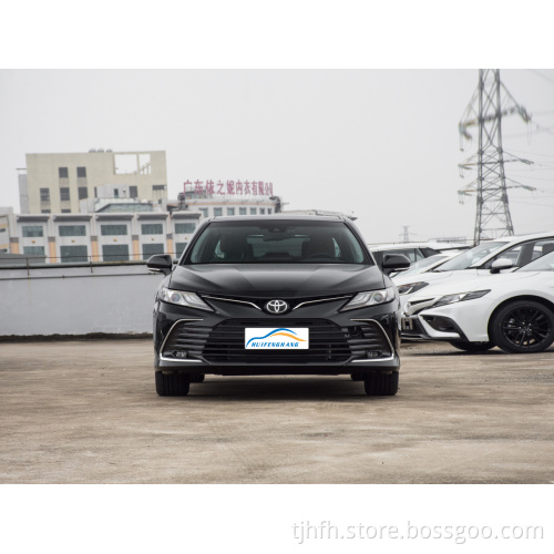 2023 جديد 2.5L L4 Toyota Camry 2.5Q الإصدار الرائد البنزين الأسود في سيارة سيدان سيارة